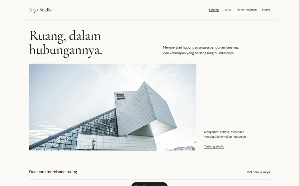Tampilan website Raya Studio